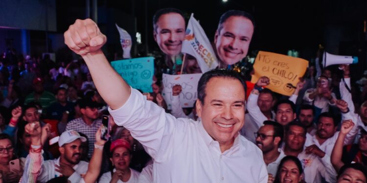 Gana Toño Astiazarán debate con propuestas y trabajo hecho
