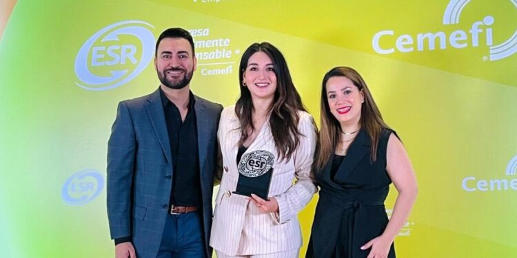 Telemax recibe distintivo de Empresa Socialmente Responsable (ESR) por segundo año consecutivo