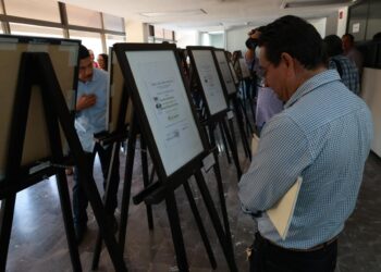 Fortalece SEC Sonora organización y cuidado de documentos educativos históricos
