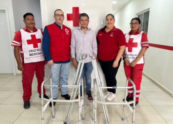 Alberto ‘Beto’ Vázquez sostiene encuentro con personal de la Cruz Roja
