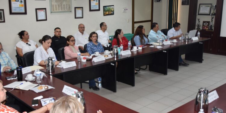 Analiza UTHermosillo pertinencia de sus planes y programas de estudio