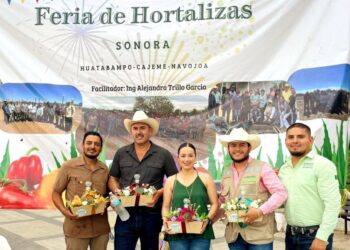 Con éxito se realiza la “FERIA DE LA HORTALIZA”