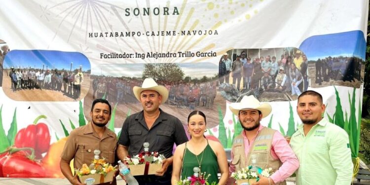 Con éxito se realiza la “FERIA DE LA HORTALIZA”