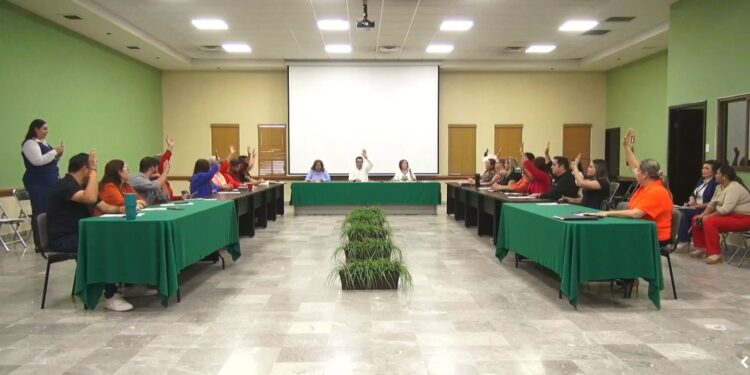 Aprueba cabildo renuncia de Anabel Acosta Islas al cargo de regidora propietaria