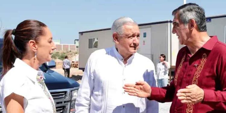 En Coahuila, Claudia Sheinbaum visitó nuevo hospital junto a López Obrador