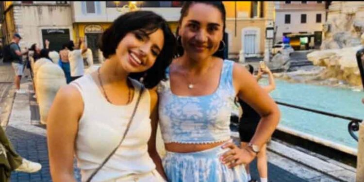 Ángela Aguilar habría visto vestidos de NOVIA con Christian Nodal en Italia