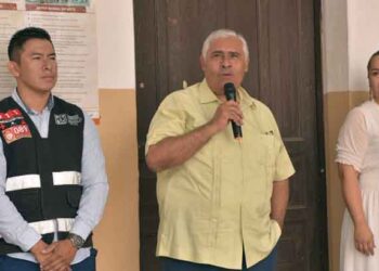 Presiden autoridades municipales arranque de campamento de verano en la Álvaro obregón