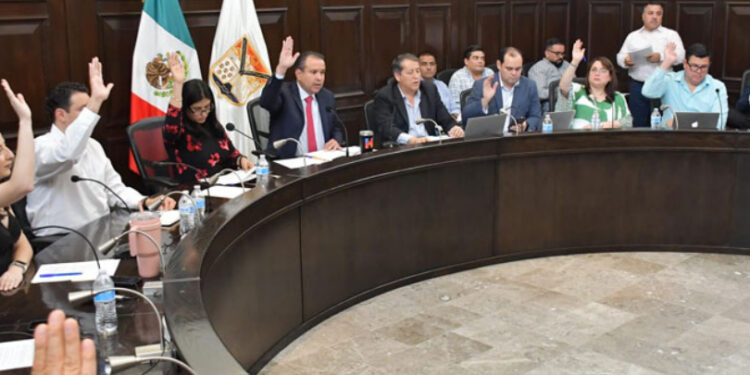 Avanza regularización de desarrollos campestres propuesto por Toño Astiazarán