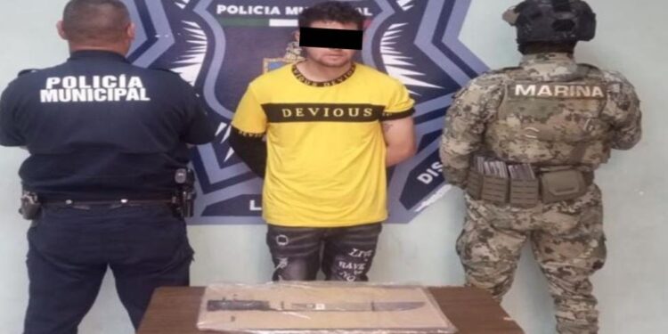 Captura policía municipal a sujeto por robo a comercio