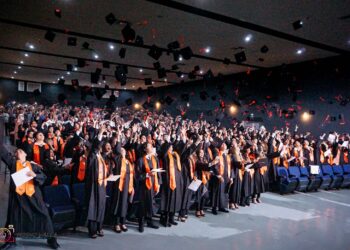 Graduantes de Cobach consolidan prestigio educativo de Sonora