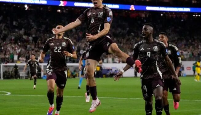El Tri vence a Jamaica en Copa América, pero pierde a Edson Álvarez
