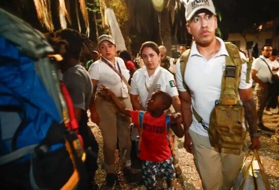 Critican desalojo de migrantes
