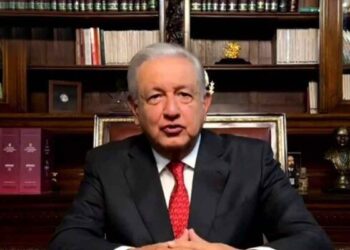 Felicita AMLO a Claudia; ‘será primera Presidenta’