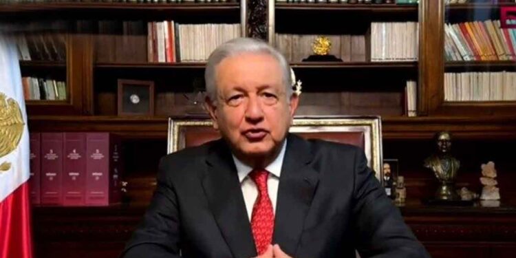 Felicita AMLO a Claudia; ‘será primera Presidenta’