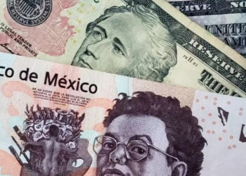 Peso mexicano logra apreciarse a 18.37 por dólar