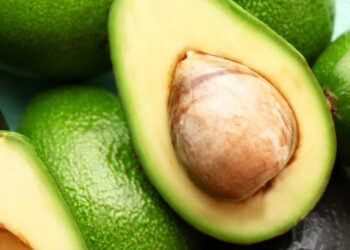 Frena gobierno de Estados Unidos exportaciones mexicanas de aguacate por supuesta agresión a inspectores de USDA