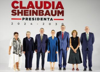 Son hombres y mujeres con experiencia que nos van a ayudar a cumplir los objetivos de los próximos años: Claudia Sheinbaum presenta primera parte de su Gabinete