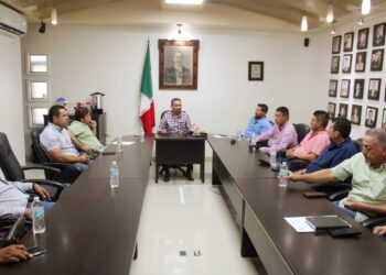 Agradecen colonos de Las Bocas apoyo del Alcalde  Juan Jesús flores