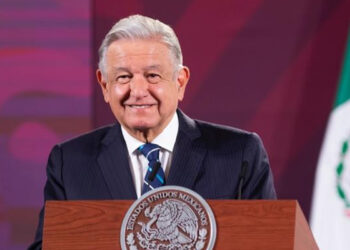 López Obrador lamenta fallecimiento de hermana de Augusto López
