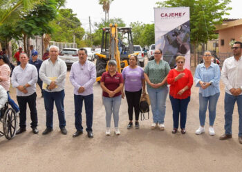 Pone en marcha Presidente pavimentación de calle Jalisco en nueva Esperanza