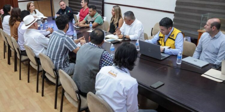 Realiza Ayuntamiento de Guaymas reunión de acuerdos para combatir enfermedades por el mosco transmisor del dengue y zoonosis.