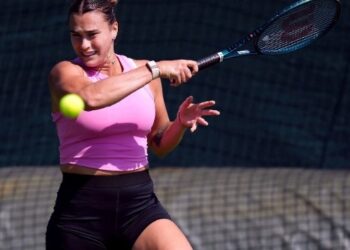 Sabalenka lesionada; admite no estar al 100 para torneo en Wimbledon