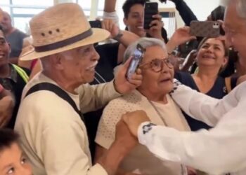 Realiza AMLO recorrido en el Tren Maya