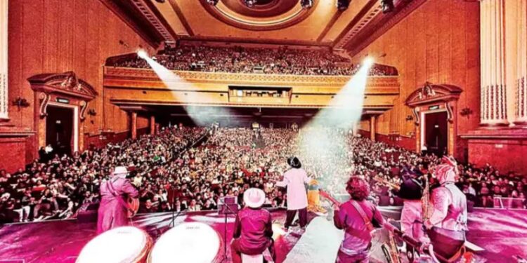 Show nuevo, energía nueva con La maldita Vecindad y los hijos del 5to patio