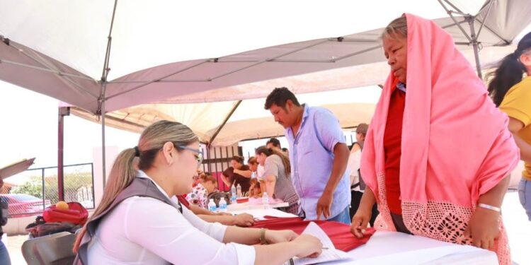 Acerca Gobierno de Sonora 2 mil 500 servicios gratuitos a Bahía de Lobos
