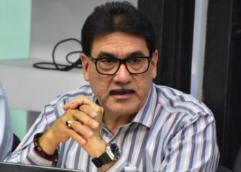 Inicia revisión a escuelas  para detección de fugas