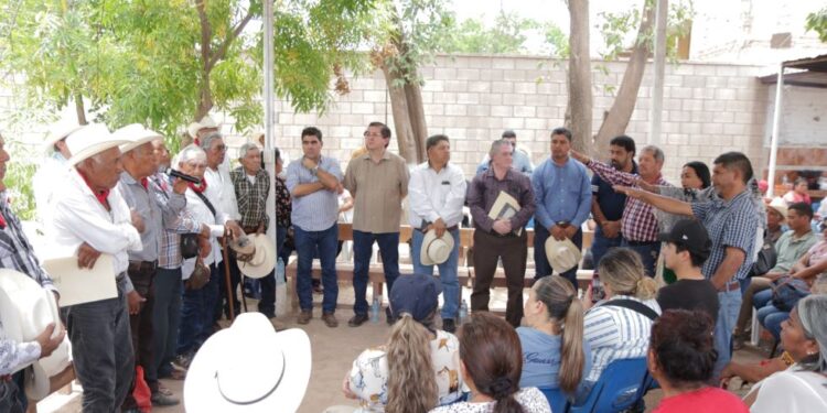 Refrenda Elías Retes a Indígenas Mayos apoyos para mejores condiciones de vida
