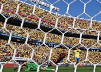 La ‘Canarinha’ no pudo con Colombia
