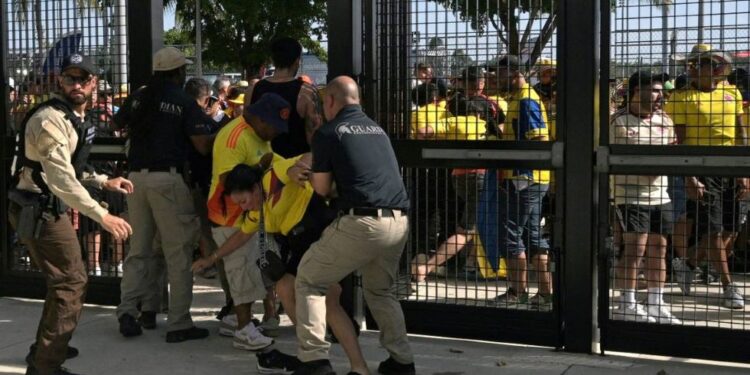Por disturbios, retrasan final de la Copa América 2024