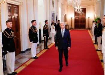 Crecen voces en EU para que Biden deje la lucha electoral
