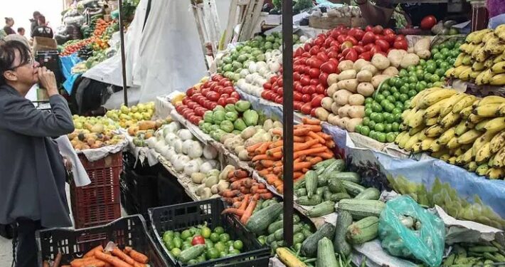Frutas y verduras disparan inflación; Gas LP y gasolina magna, también al alza