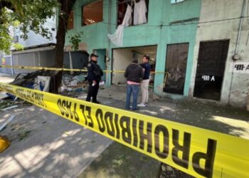 Reportan explosión por gas en vivienda de San Pedro de los Pinos