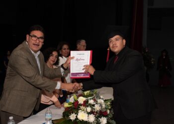 Preside Alcalde Graduación de la Preparatoria Municipal
