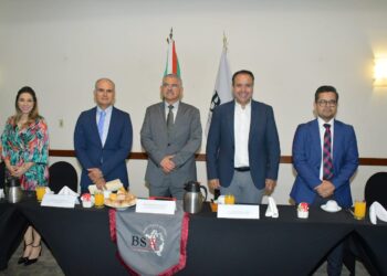 Reconoce Toño Astiazarán a integrantes de la Barra Sonorense de Abogados