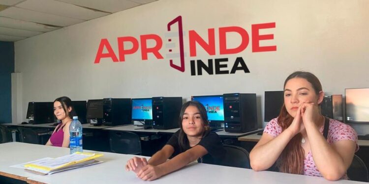 Ofrece ISEA opción de estudios para personas en tránsito constante