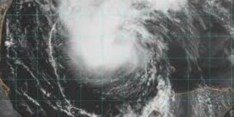 Los remanentes de Beryl dejarán lluvias para esta noche en varios estados