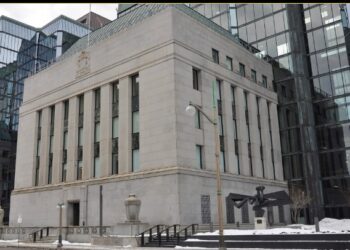 El Banco de Canadá recorta por segunda vez consecutiva su tasa de interés: ¿En cuánto la ubicó?