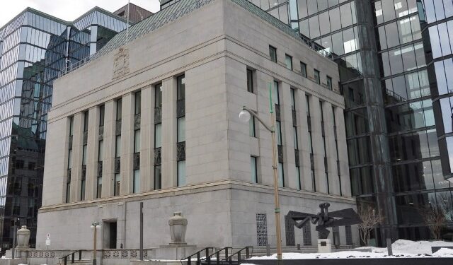 El Banco de Canadá recorta por segunda vez consecutiva su tasa de interés: ¿En cuánto la ubicó?