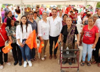 Dan baderazo de inicio a obra de repavimentación y pavimentación en la comunidad de «El Caro”