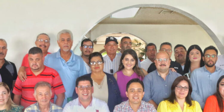 Reciben capacitación próximos funcionarios municipales de Cananea