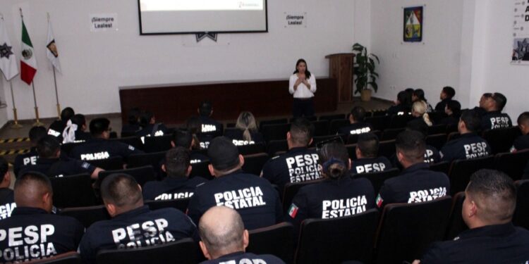 Elementos de la Policía Estatal recibieron capacitación en el tema de maltrato animal