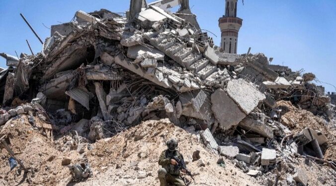 Ataca Israel otra escuela en Gaza; 16 muertos y decenas de heridos