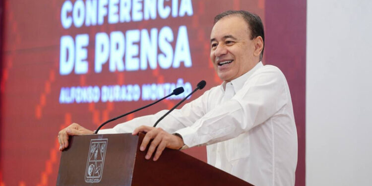 Destina Gobernador Durazo presupuesto más grande para uniformes escolares en Sonora