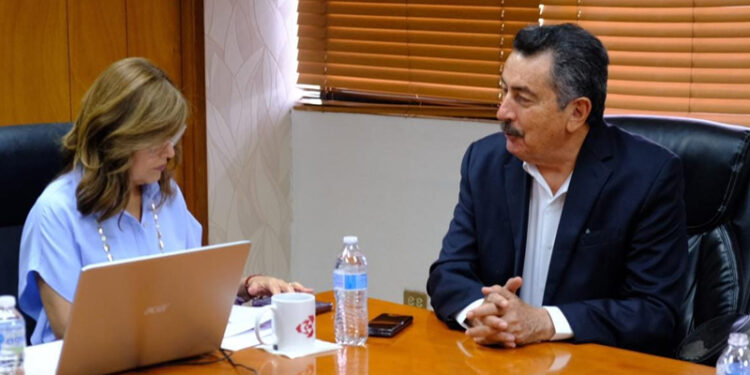 RECONOCE ALCALDE LOGROS DE LA DIRECTORA DE ITESCA