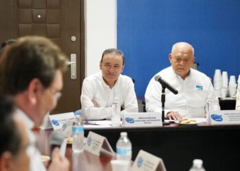 Impulsa Gobernador Durazo estándares de sanidad y calidad de la industria acuícola en Sonora