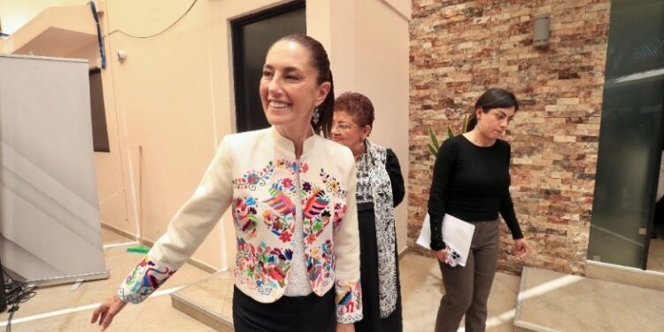 Sheinbaum envía iniciativa para que no haya relección